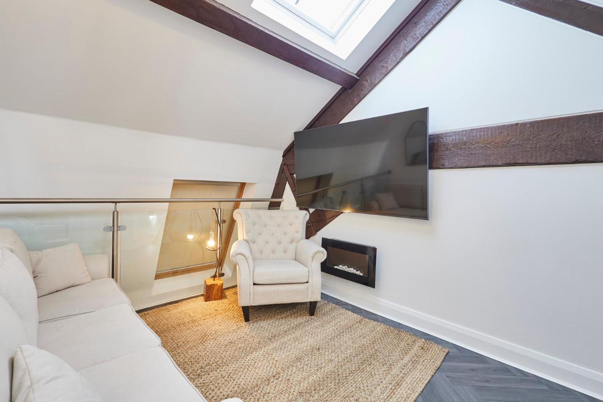 Host & - Queen Square Hideaway Liverpool