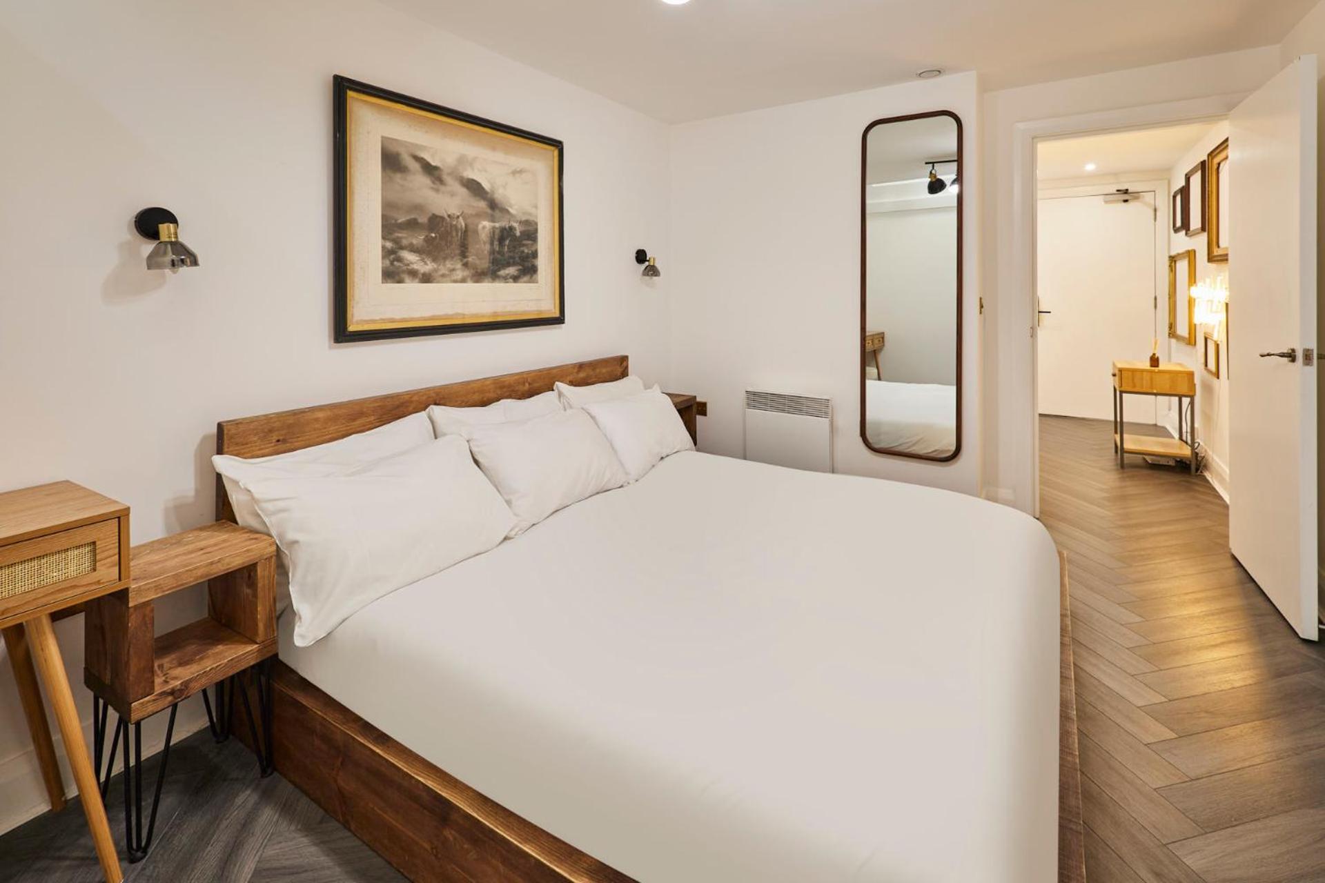 Host & - Queen Square Hideaway Apartment *
